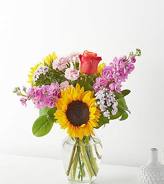 Ccs2 Fast Charging Socket 250A - Yellow Brick Road Bouquet
